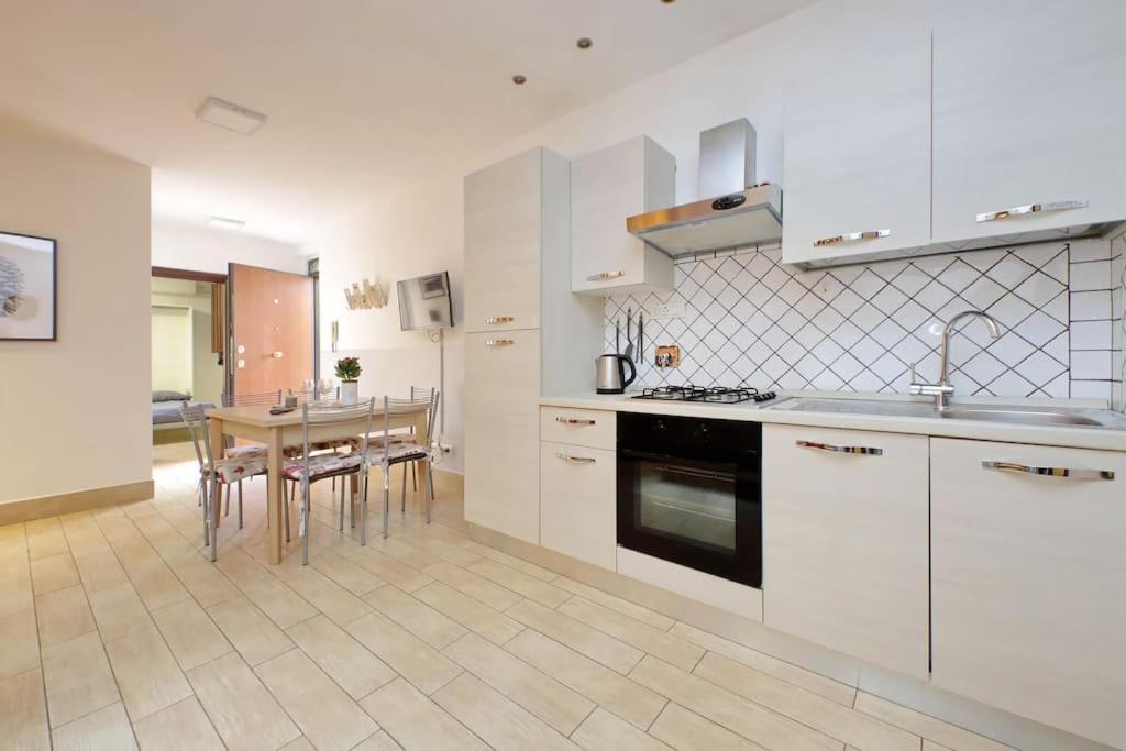 Vatican Flat Spacious Cozy With Court Рим Экстерьер фото