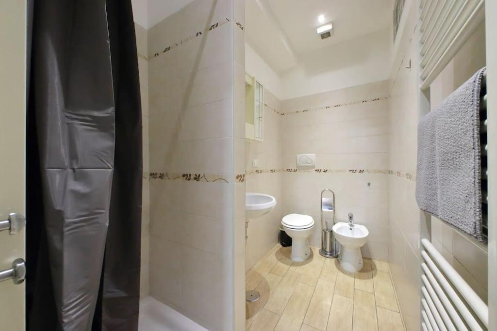 Vatican Flat Spacious Cozy With Court Рим Экстерьер фото