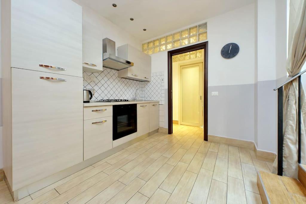 Vatican Flat Spacious Cozy With Court Рим Экстерьер фото