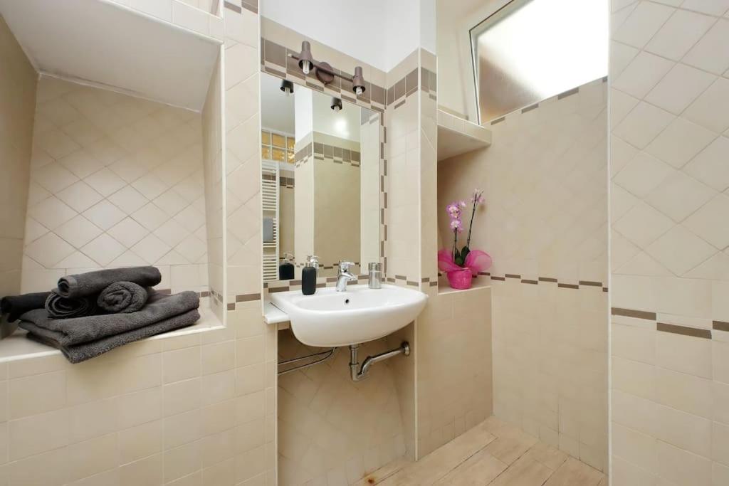 Vatican Flat Spacious Cozy With Court Рим Экстерьер фото