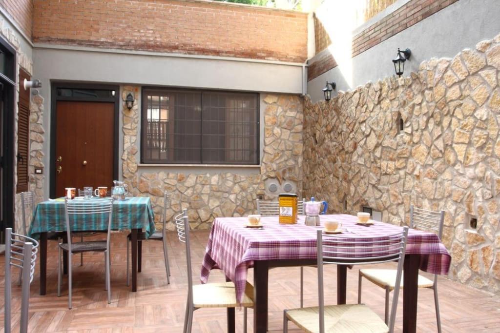 Vatican Flat Spacious Cozy With Court Рим Экстерьер фото